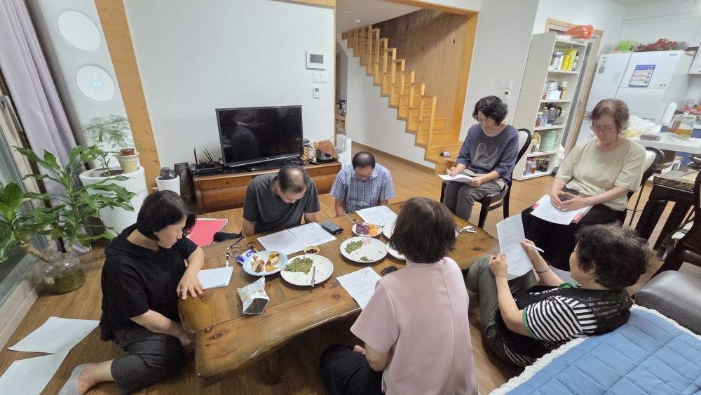 8월 21일_장세은목원 가정3_기도.jpg