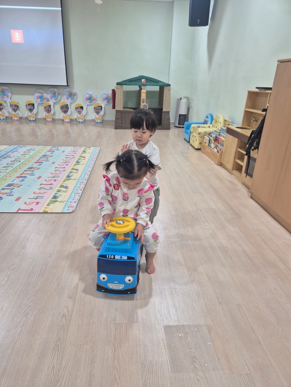 KakaoTalk_20260420_223507526_06.jpg