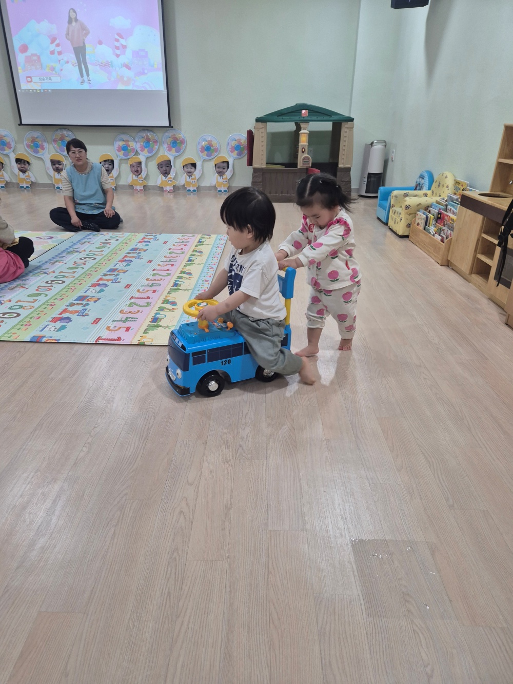 KakaoTalk_20260420_223507526_09.jpg